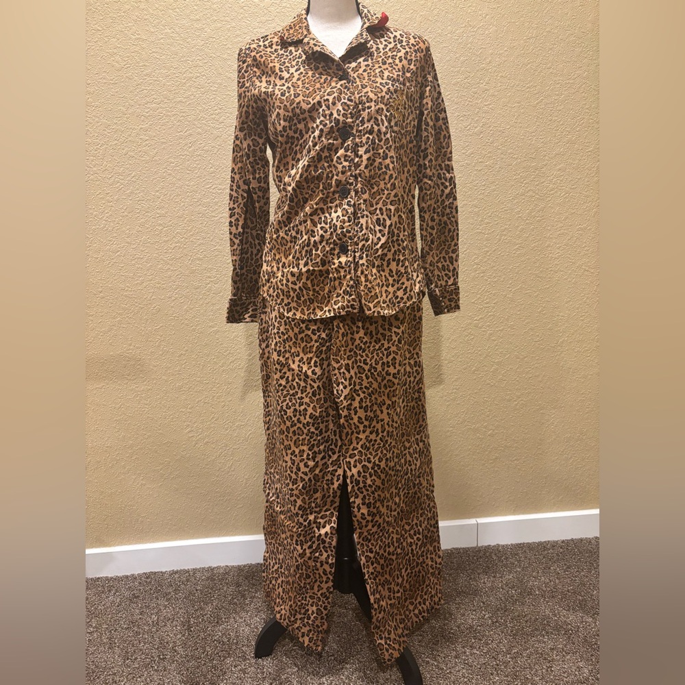 Ralph Lauren Super Soft Leopard Print Pajama Set - Picture 3 of 15